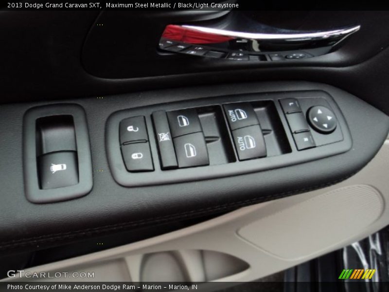 Maximum Steel Metallic / Black/Light Graystone 2013 Dodge Grand Caravan SXT