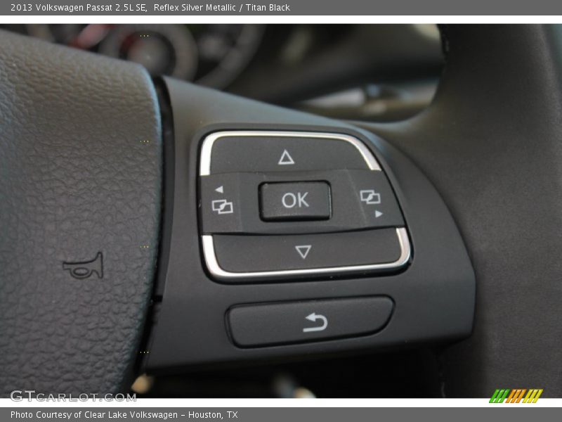Reflex Silver Metallic / Titan Black 2013 Volkswagen Passat 2.5L SE