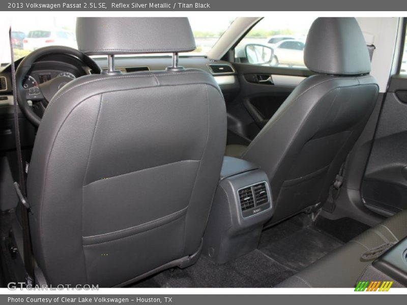 Reflex Silver Metallic / Titan Black 2013 Volkswagen Passat 2.5L SE
