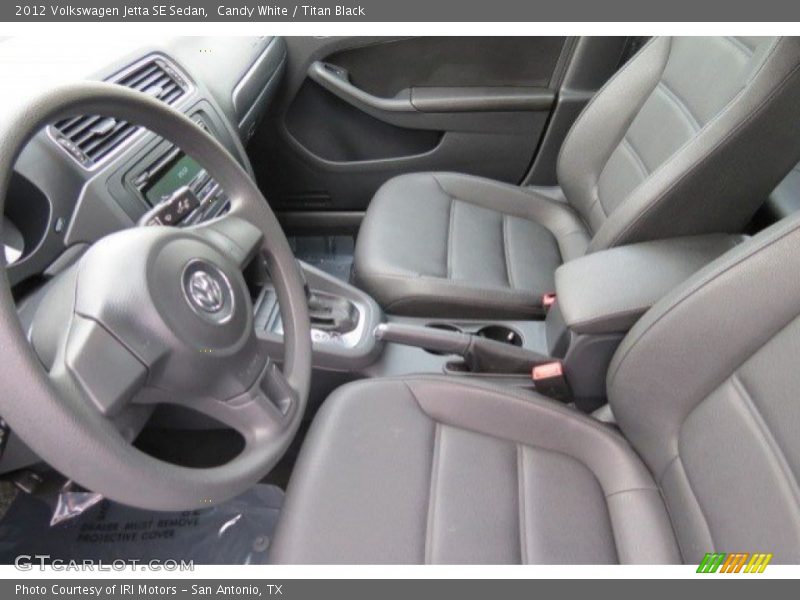 Candy White / Titan Black 2012 Volkswagen Jetta SE Sedan