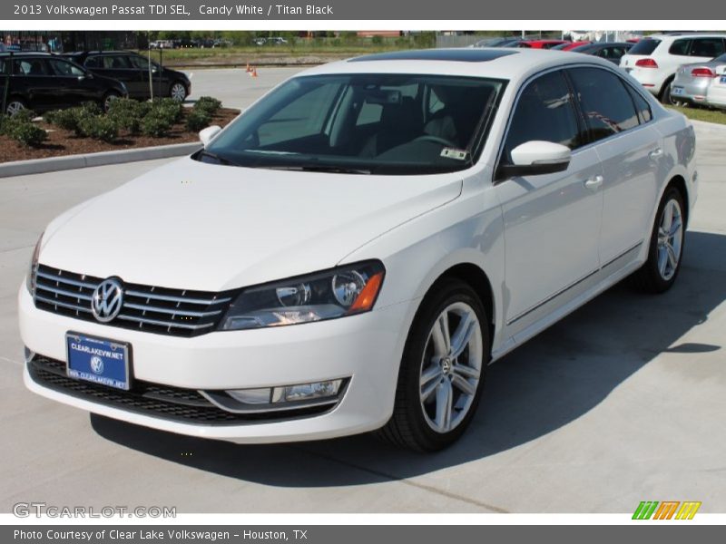 Candy White / Titan Black 2013 Volkswagen Passat TDI SEL