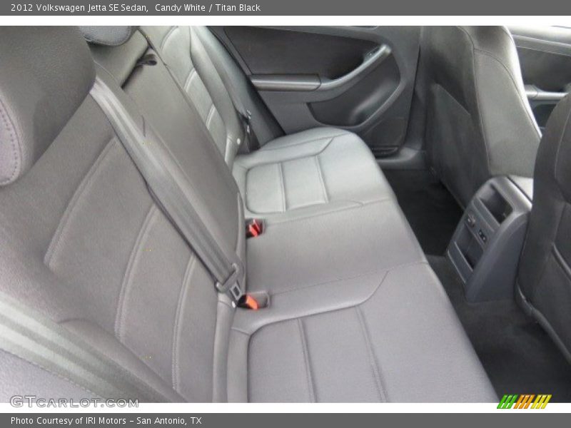 Candy White / Titan Black 2012 Volkswagen Jetta SE Sedan