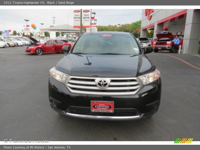 Black / Sand Beige 2011 Toyota Highlander V6