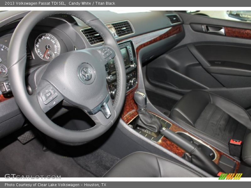 Candy White / Titan Black 2013 Volkswagen Passat TDI SEL
