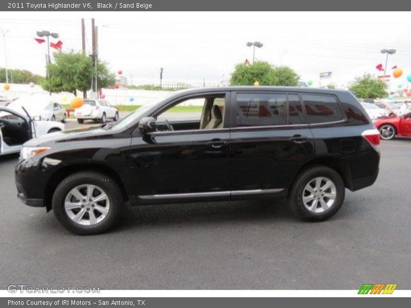 Black / Sand Beige 2011 Toyota Highlander V6