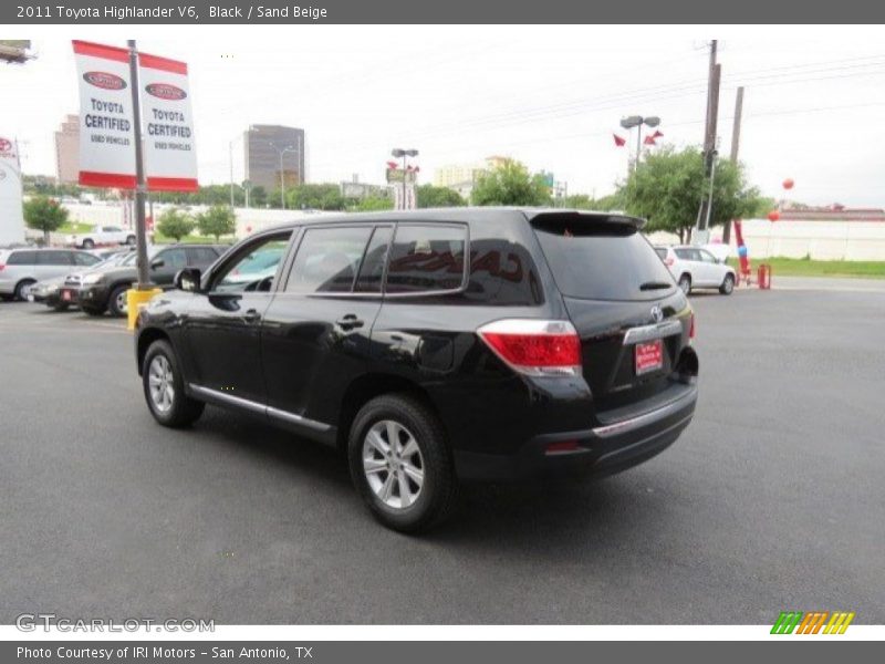Black / Sand Beige 2011 Toyota Highlander V6