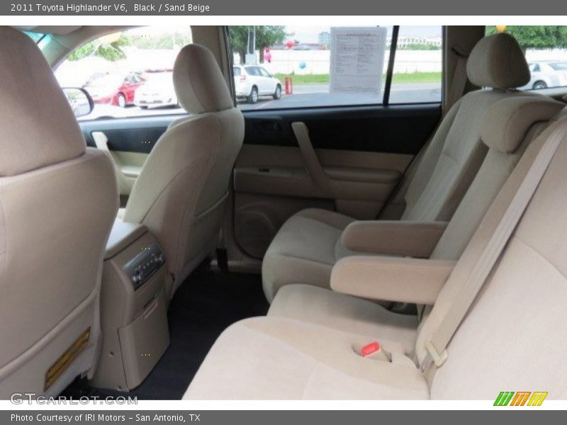 Black / Sand Beige 2011 Toyota Highlander V6