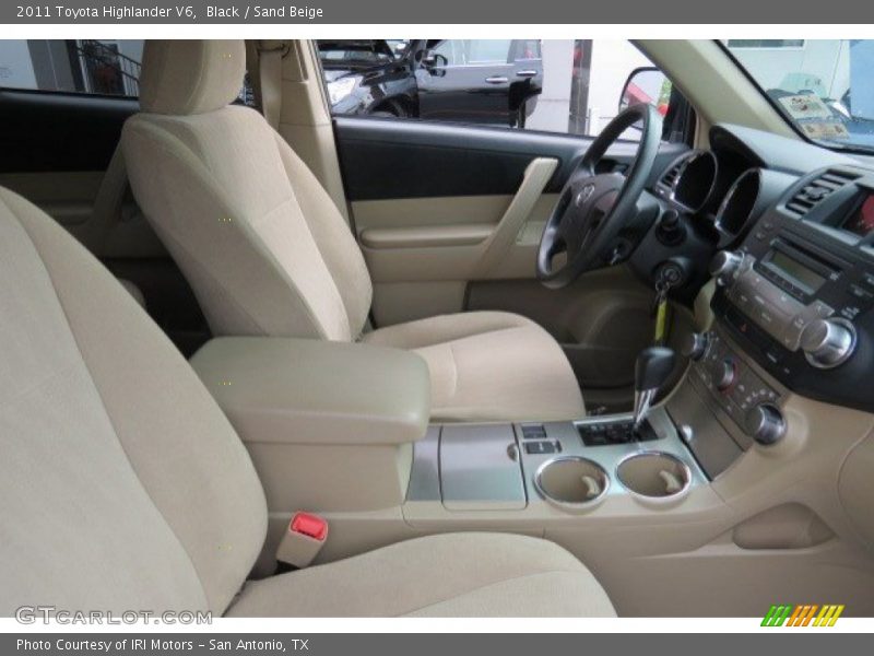Black / Sand Beige 2011 Toyota Highlander V6