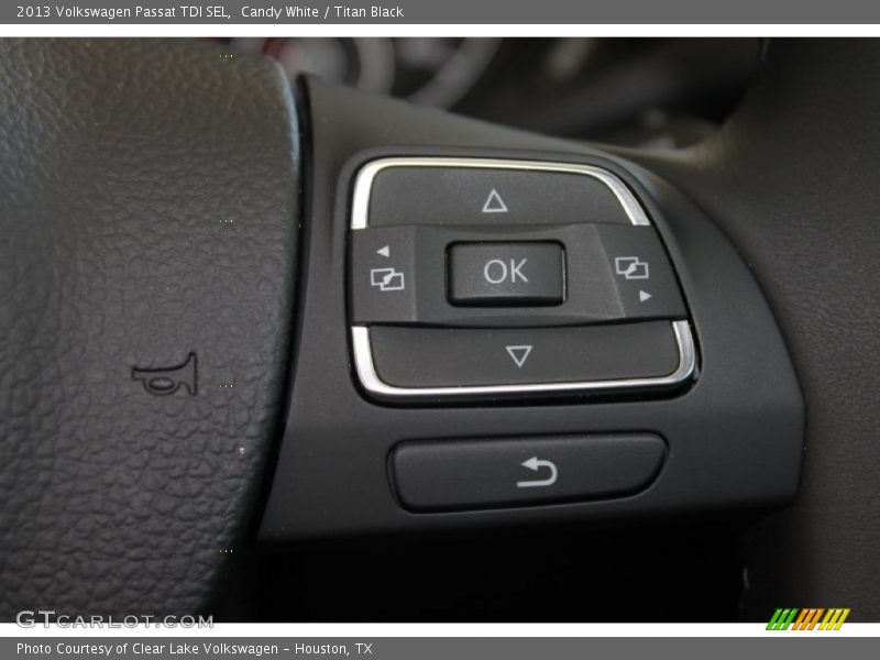 Candy White / Titan Black 2013 Volkswagen Passat TDI SEL