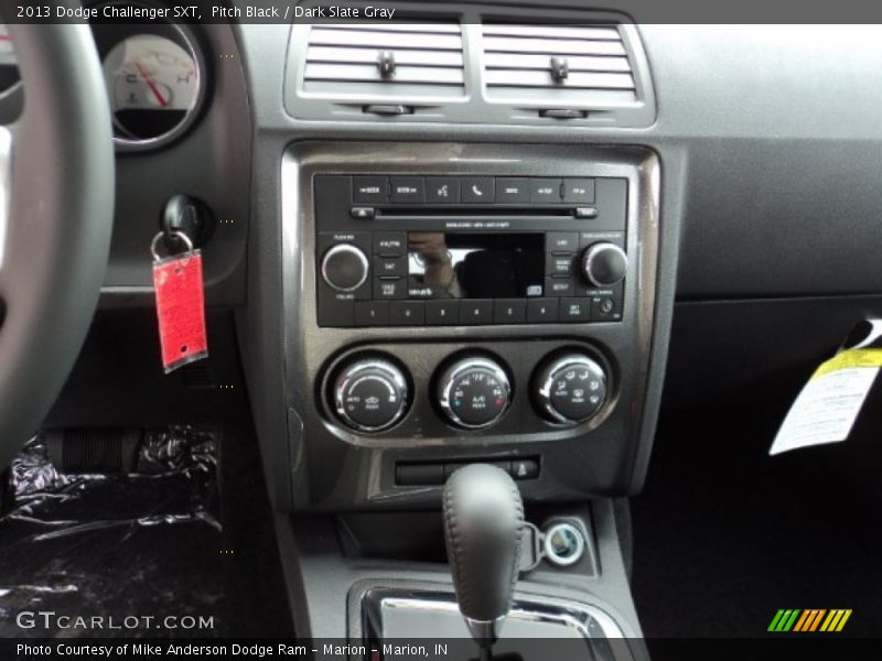 Pitch Black / Dark Slate Gray 2013 Dodge Challenger SXT