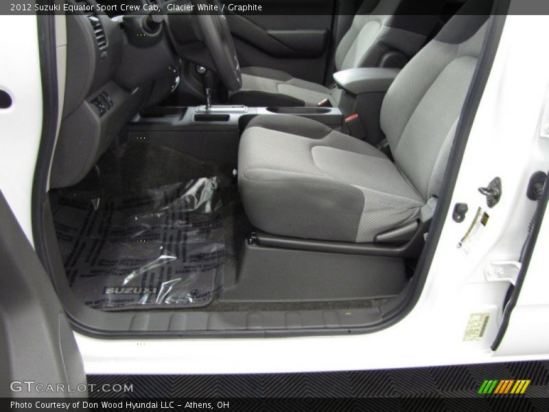 Glacier White / Graphite 2012 Suzuki Equator Sport Crew Cab