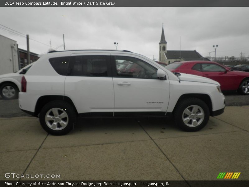 Bright White / Dark Slate Gray 2014 Jeep Compass Latitude