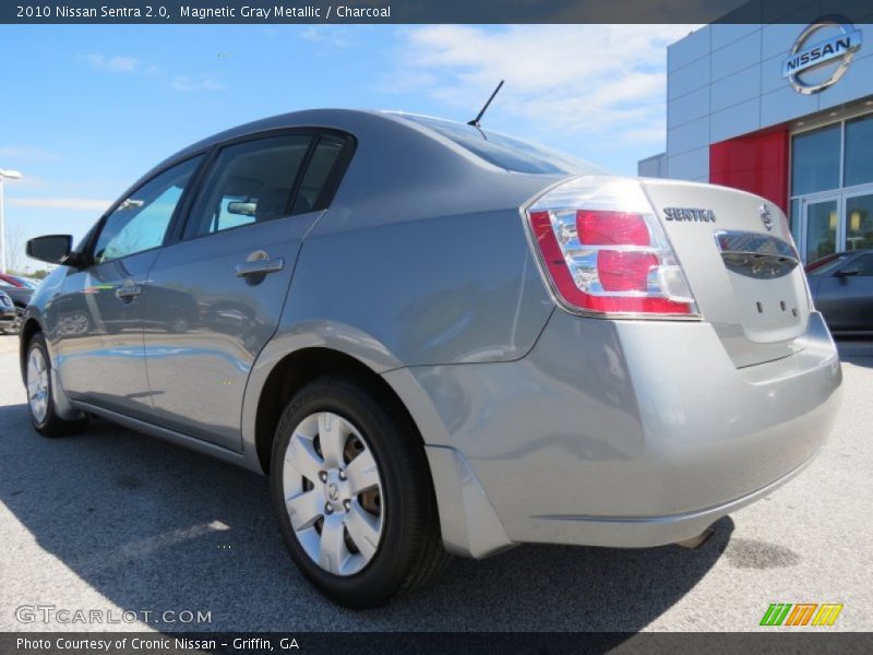 Magnetic Gray Metallic / Charcoal 2010 Nissan Sentra 2.0