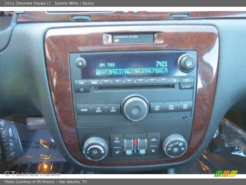 Summit White / Ebony 2011 Chevrolet Impala LT