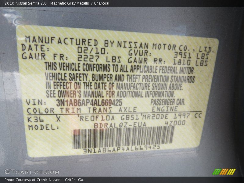 Magnetic Gray Metallic / Charcoal 2010 Nissan Sentra 2.0