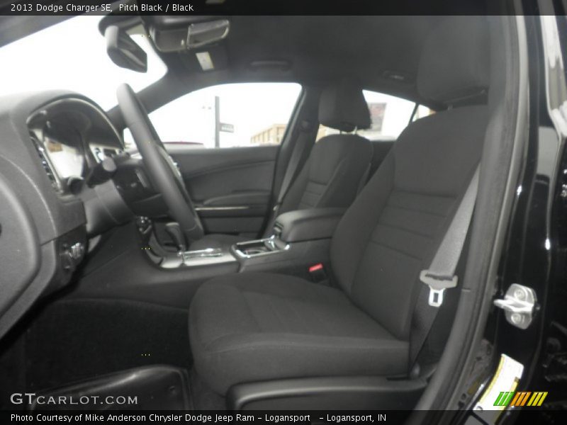 Pitch Black / Black 2013 Dodge Charger SE