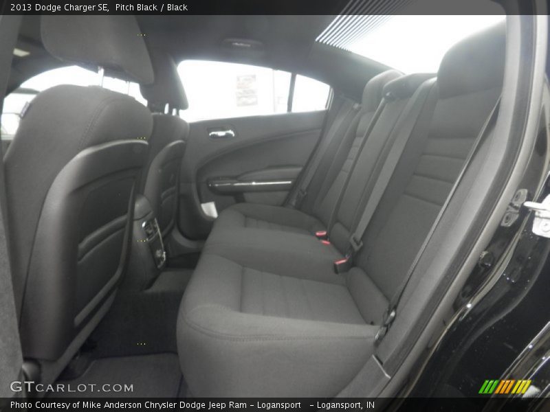 Pitch Black / Black 2013 Dodge Charger SE