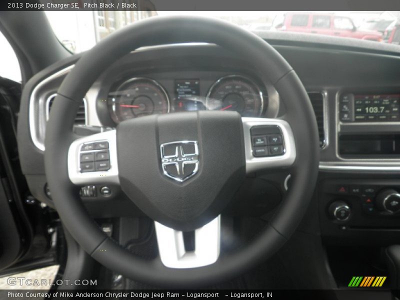 Pitch Black / Black 2013 Dodge Charger SE