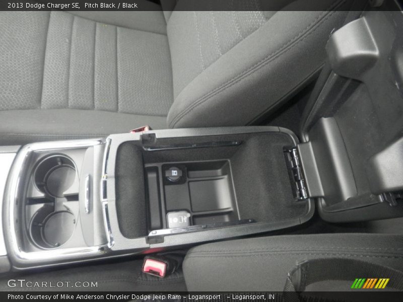 Pitch Black / Black 2013 Dodge Charger SE