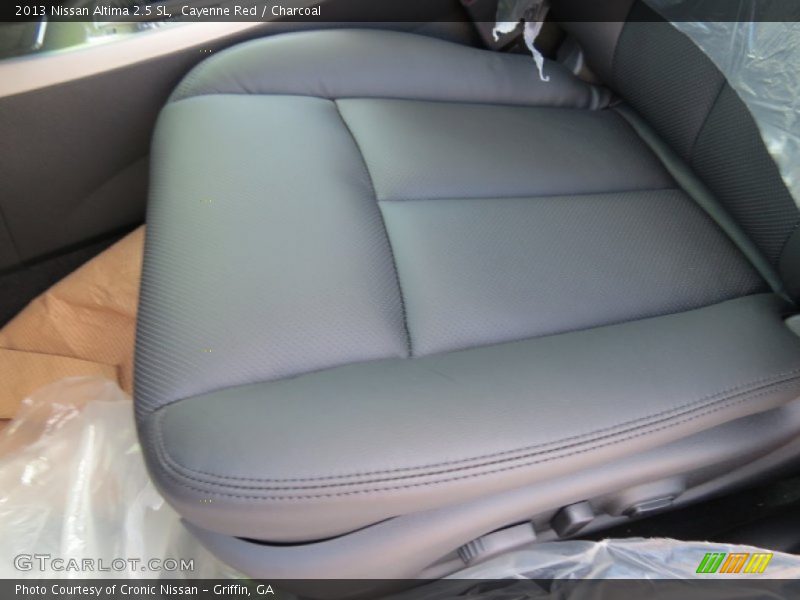 Cayenne Red / Charcoal 2013 Nissan Altima 2.5 SL