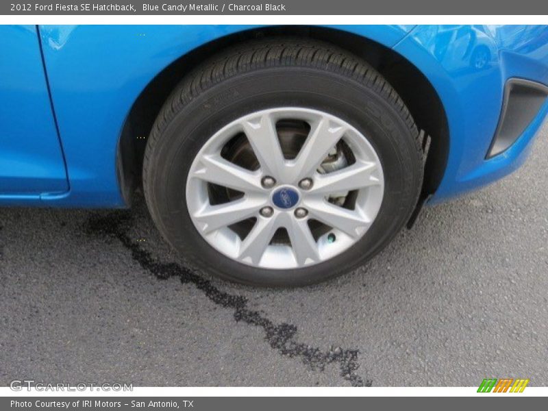 Blue Candy Metallic / Charcoal Black 2012 Ford Fiesta SE Hatchback
