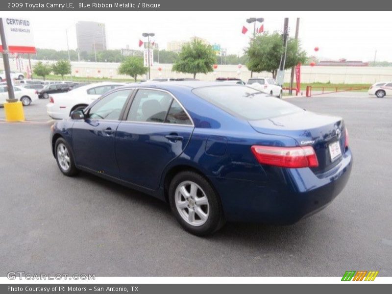 Blue Ribbon Metallic / Bisque 2009 Toyota Camry LE