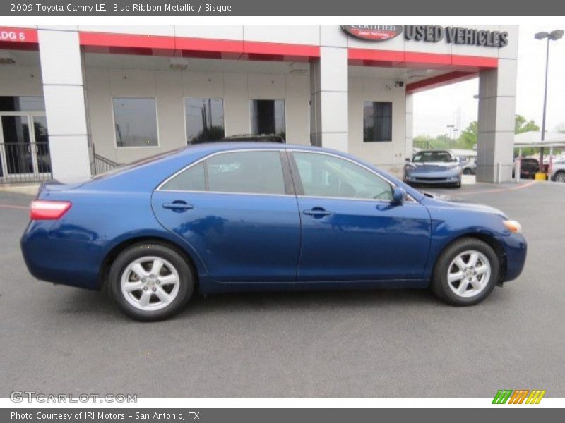 Blue Ribbon Metallic / Bisque 2009 Toyota Camry LE