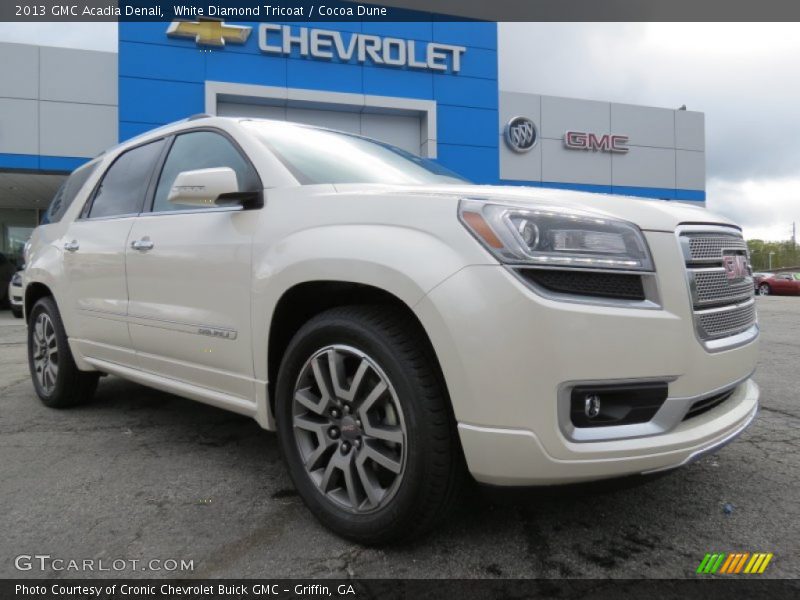 White Diamond Tricoat / Cocoa Dune 2013 GMC Acadia Denali