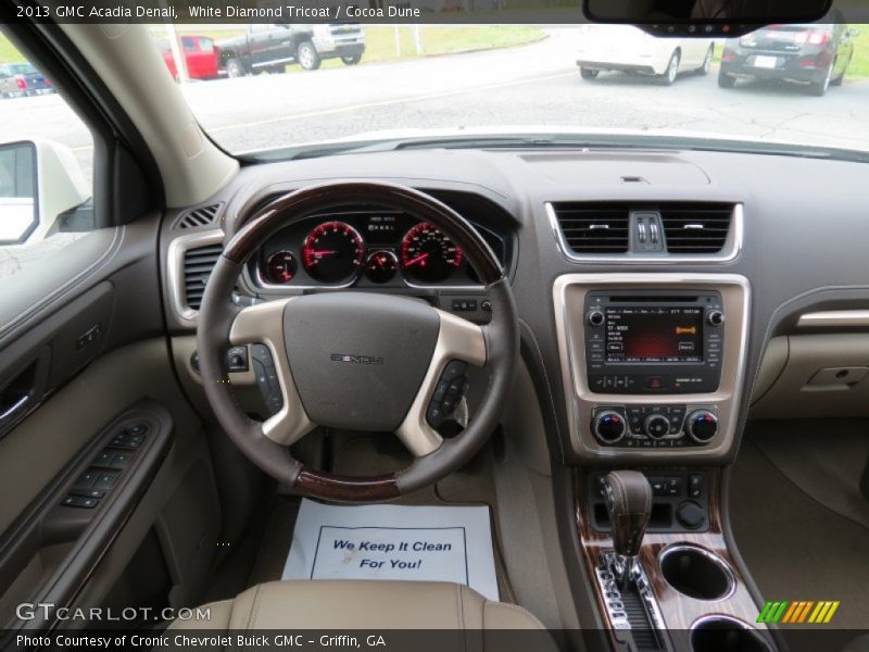 White Diamond Tricoat / Cocoa Dune 2013 GMC Acadia Denali