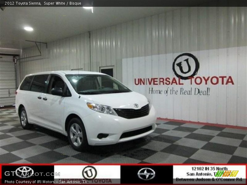 Super White / Bisque 2012 Toyota Sienna