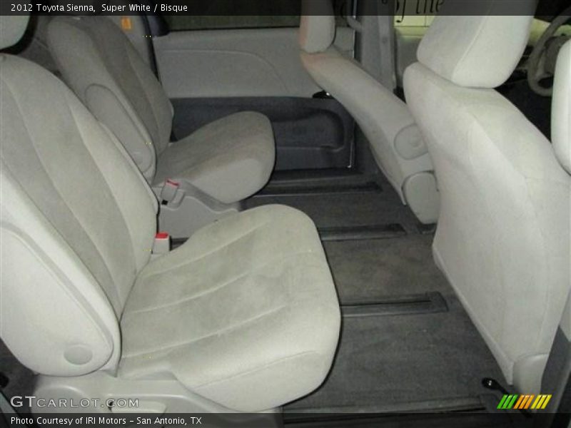 Super White / Bisque 2012 Toyota Sienna
