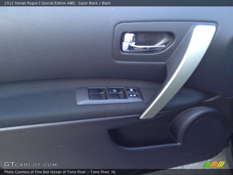Super Black / Black 2012 Nissan Rogue S Special Edition AWD