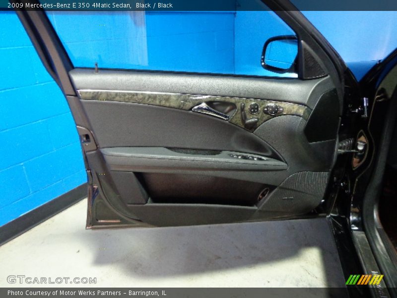 Black / Black 2009 Mercedes-Benz E 350 4Matic Sedan