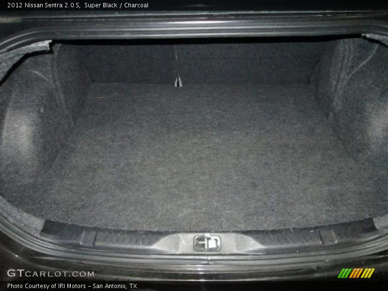 Super Black / Charcoal 2012 Nissan Sentra 2.0 S