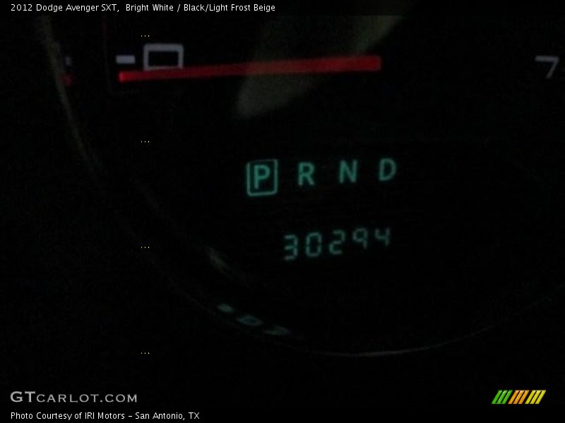 Bright White / Black/Light Frost Beige 2012 Dodge Avenger SXT