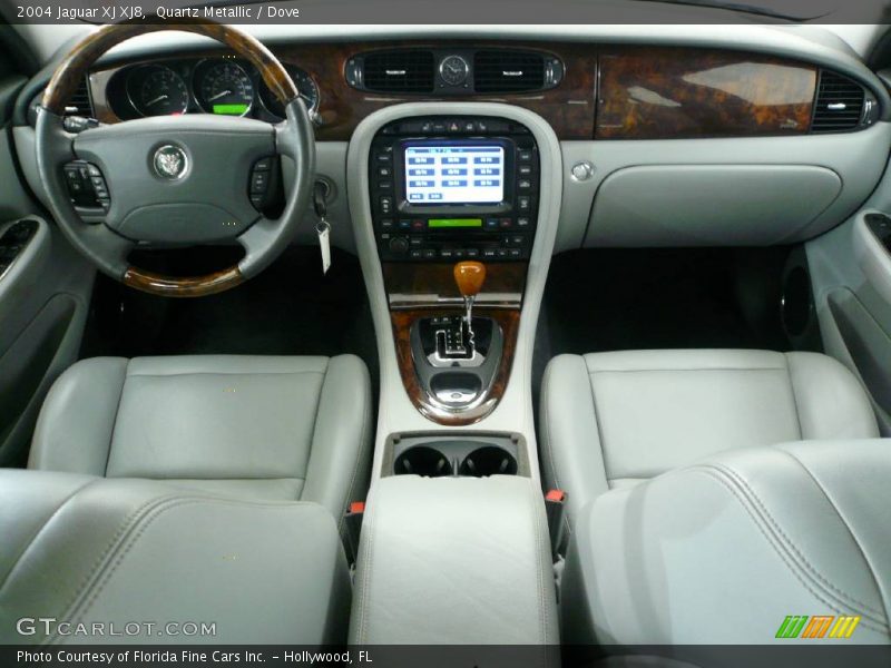 Quartz Metallic / Dove 2004 Jaguar XJ XJ8