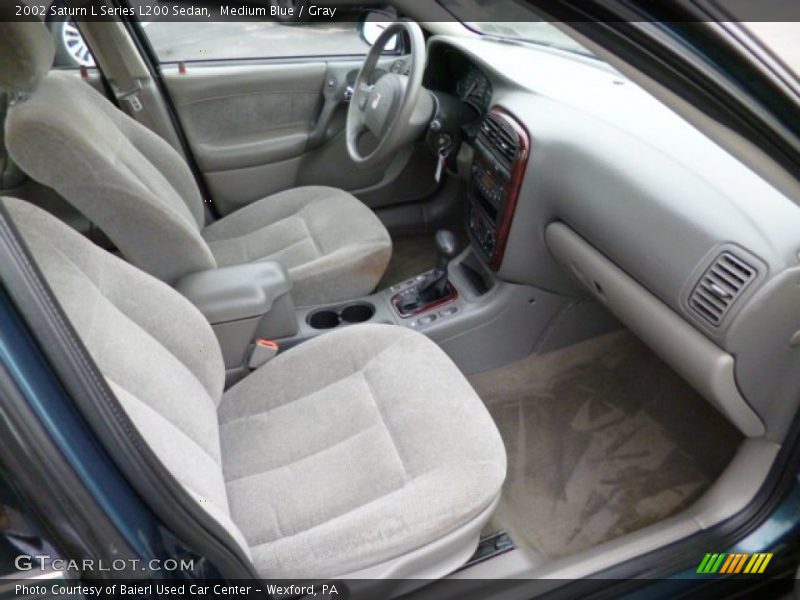  2002 L Series L200 Sedan Gray Interior