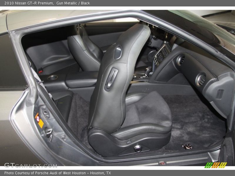 Front Seat of 2010 GT-R Premium