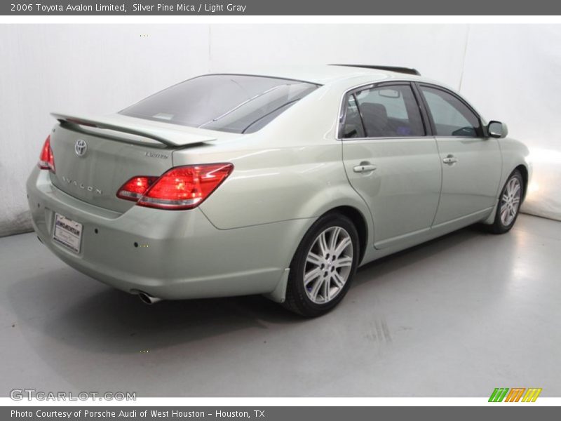 Silver Pine Mica / Light Gray 2006 Toyota Avalon Limited
