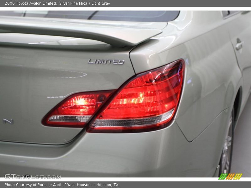 Silver Pine Mica / Light Gray 2006 Toyota Avalon Limited
