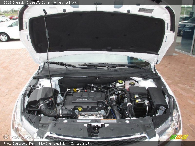 Summit White / Jet Black 2013 Chevrolet Cruze LT
