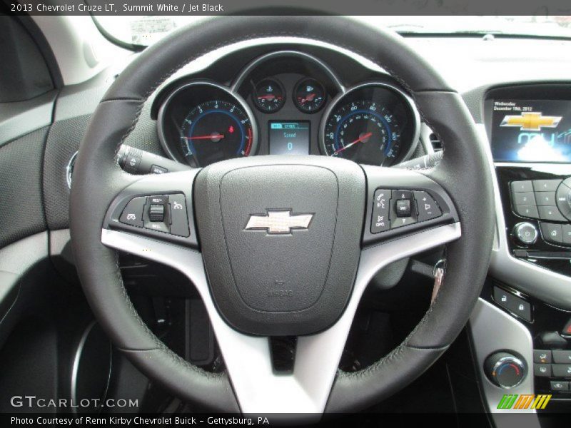 Summit White / Jet Black 2013 Chevrolet Cruze LT
