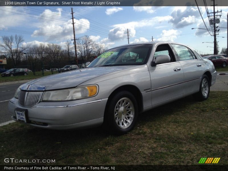 Silver Frost Metallic / Light Graphite 1998 Lincoln Town Car Signature