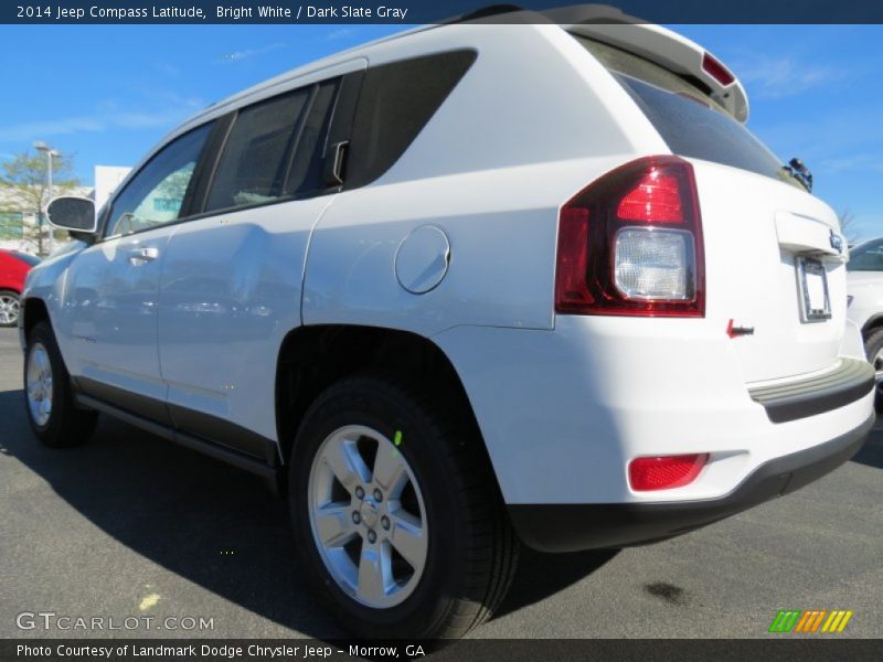 Bright White / Dark Slate Gray 2014 Jeep Compass Latitude