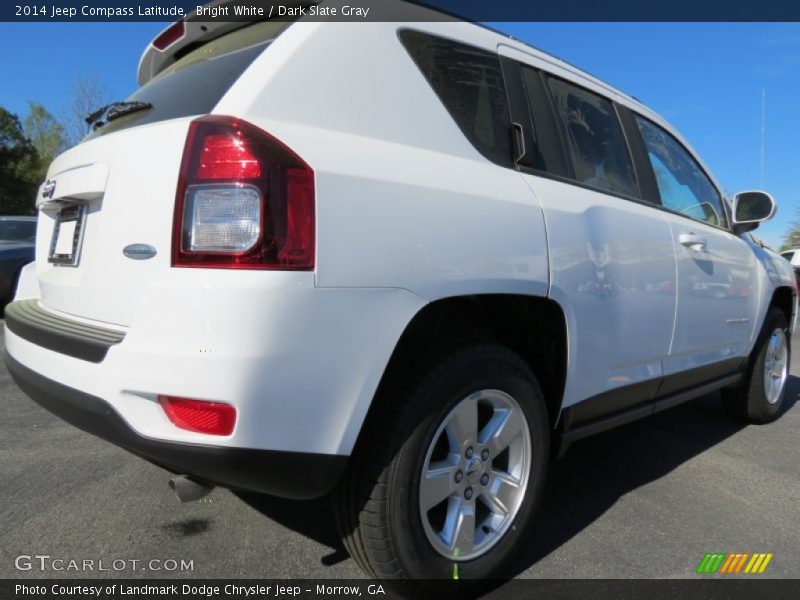Bright White / Dark Slate Gray 2014 Jeep Compass Latitude