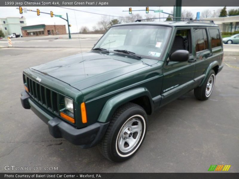 Front 3/4 View of 1999 Cherokee Sport 4x4