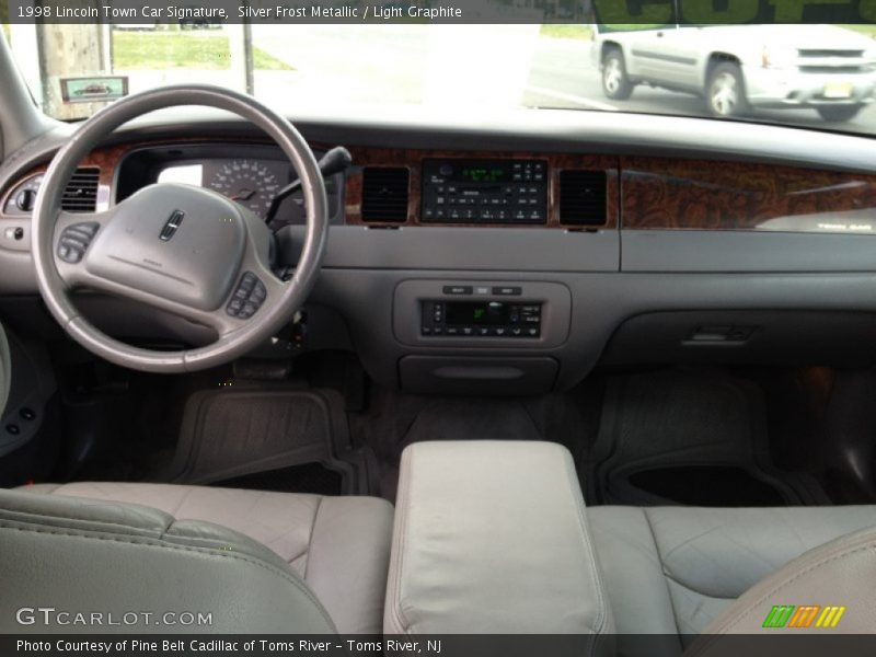 Silver Frost Metallic / Light Graphite 1998 Lincoln Town Car Signature