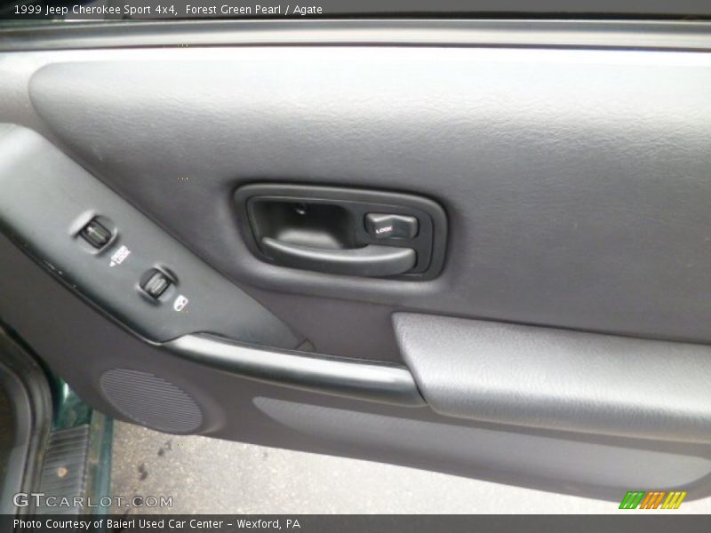 Door Panel of 1999 Cherokee Sport 4x4