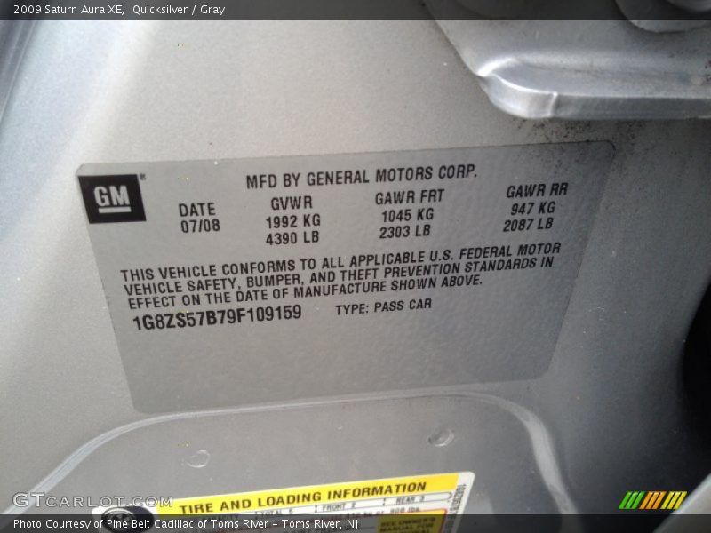 Quicksilver / Gray 2009 Saturn Aura XE