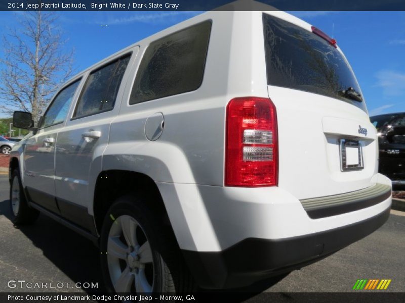 Bright White / Dark Slate Gray 2014 Jeep Patriot Latitude